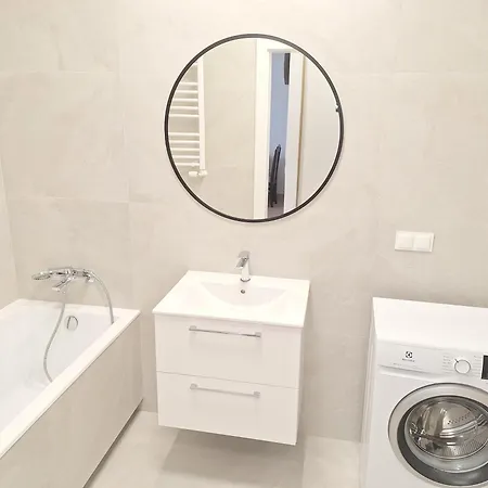 Apartment Loft 24 - Prywatny Parking Nawet Na Samochody Dostawcze, F-ra Vat Szczecin